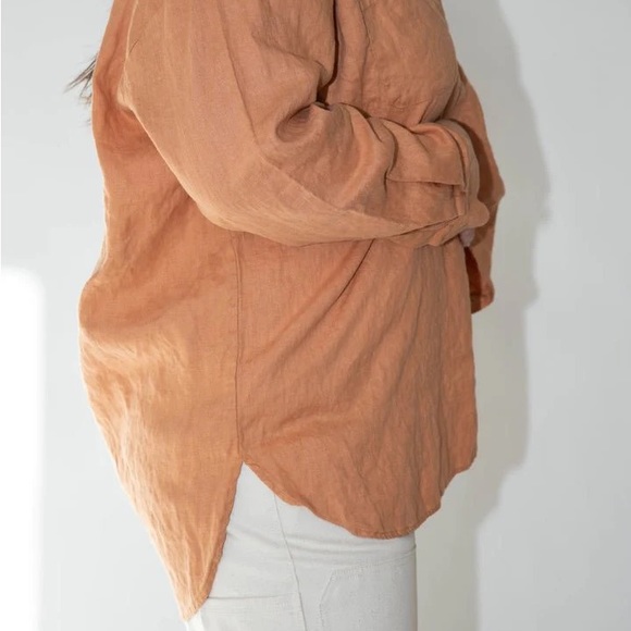 Shelter Camille Top - Picture 2 of 2